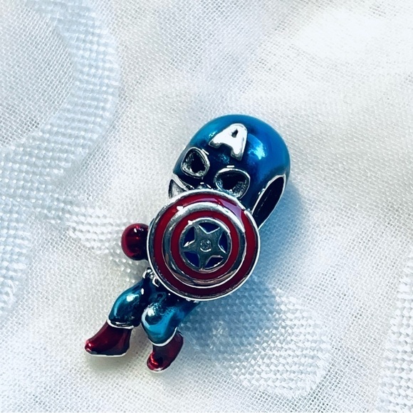 🛡️ NWOT Captain America  Charm – The Avengers⚡ - Picture 11 of 12